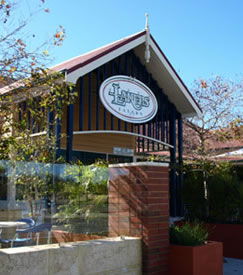 Lakers Tavern - Accommodation QLD 0