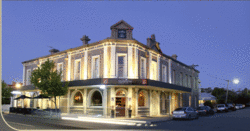 Seaview Tavern - Accommodation QLD