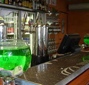 The Tap On Mitchell - home of the Fishbowl Cocktail - Accommodation QLD