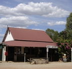 Daly Waters Historic Pub - Accommodation QLD