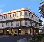 The Grand Hotel - Kiama - Accommodation QLD