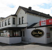 River Arms Hotel - Accommodation QLD