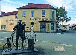 Western Junction TAS Accommodation QLD