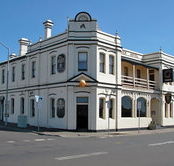 Alexander Hotel - Accommodation QLD