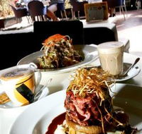Creme Lounge - Accommodation QLD