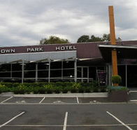 Sandown Park Hotel - Accommodation QLD