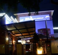 The Blvd Tavern - Accommodation QLD