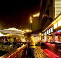 The Lucky Shag Waterfront Bar - Accommodation QLD