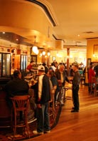 Seventh Ave Bar & Restaurant - Accommodation QLD 1
