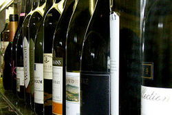 Kains Bar @ Riverview Hotel - Accommodation QLD 1