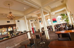 Melbourne Hotel Perth - Accommodation QLD 1