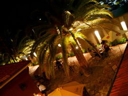 Balmoral Hotel - Accommodation QLD 2