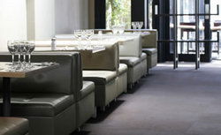 Skinny Dog Hotel - Accommodation QLD 1