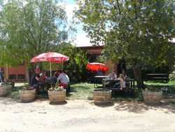 Albion Hotel Swifts Creek - Accommodation QLD 2