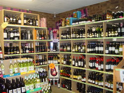 Hale Road Tavern - Accommodation QLD 3