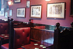 Victoria Tavern - Accommodation QLD 3