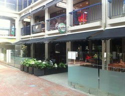 The Broadway Tavern - Accommodation QLD 1