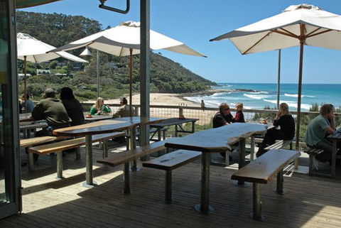 Wye Beach Hotel - Accommodation QLD 2