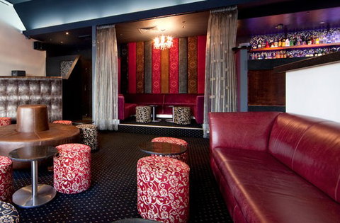 Kremlin Bar - Accommodation QLD 0