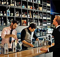 Plus 5 Bar and Restaurant - Accommodation QLD