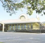 The Anglesea Hotel - Accommodation QLD