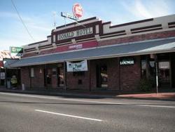 Donald Hotel - Accommodation QLD 0