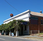 Red Hill Hotel - Accommodation QLD