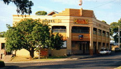 Royal Hotel Drouin