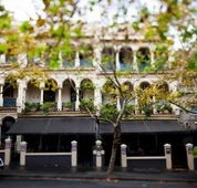 World Bar - Accommodation QLD