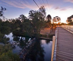Premier Hotel - Accommodation QLD 1
