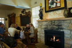 Burrawang Village Hotel - Accommodation QLD 2