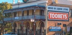 Caledonia Hotel - Accommodation QLD 2