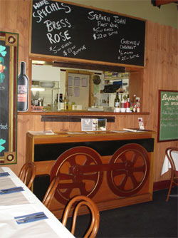 Railway Hotel - Accommodation QLD 2