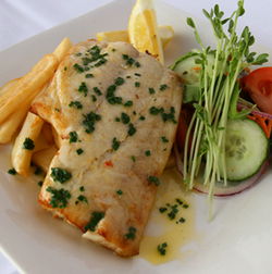 Trinity Beach Tavern - Accommodation QLD 2