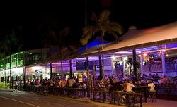 Central Hotel - Accommodation QLD 2