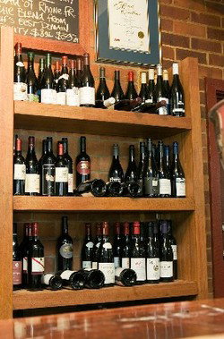 Settlers Tavern - Accommodation QLD 2