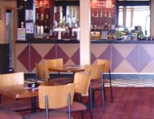 Melton Hotel - Accommodation QLD 3
