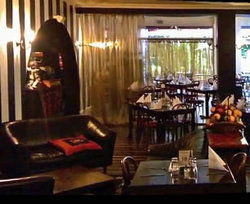 The Queenscliff Historic Royal Hotel - Accommodation QLD 3