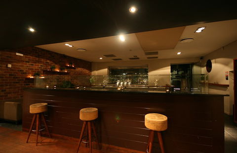 White Horse Hotel - Accommodation QLD 4