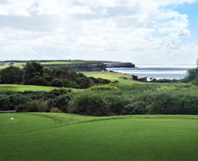 St. Michael's Golf Club - Accommodation QLD 3