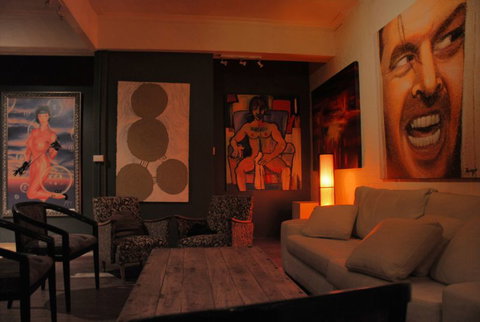 Fad Gallery - Accommodation QLD 3