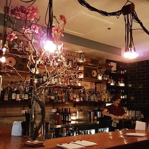 Kingston Public - Accommodation QLD 1