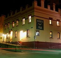 Harts Pub - Accommodation QLD