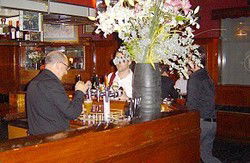 Hotel Hollywood - Accommodation QLD 0