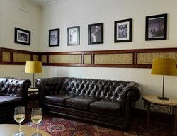 Harts Pub - Accommodation QLD 1