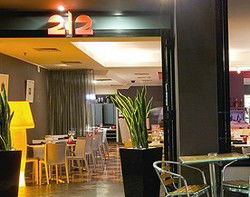 212 Restaurant And Cocktail Bar - Accommodation QLD 2