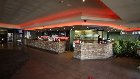 Bankstown Hotel - Accommodation QLD 4