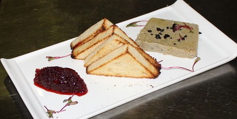 Le Bistro @ Cheval Blanc - Accommodation QLD 4