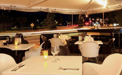 Cafe Fresh Lounge Bar & Shinsen Restaurant - Accommodation QLD 0
