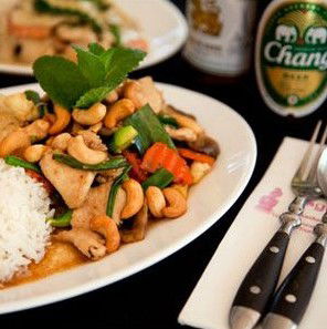 Eagle Thai - Accommodation QLD 0
